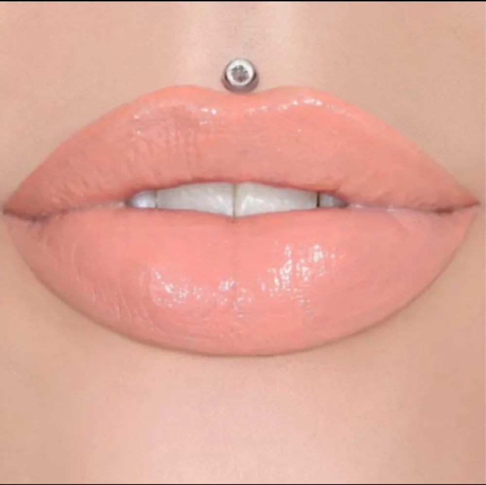 ANY 3 FOR $28 Jeffree Star Supreme Gloss 